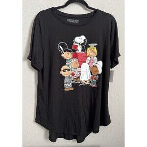 Peanuts‎ Junior Womens Black Snoopy & Charlie Brown Halloween Tee Shirt